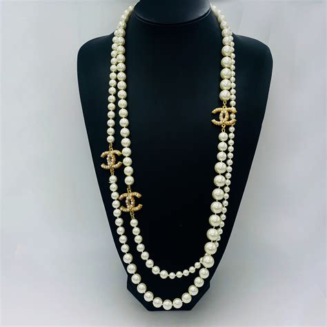 chanel cc necklace with pearl|Chanel vintage pearl necklace.